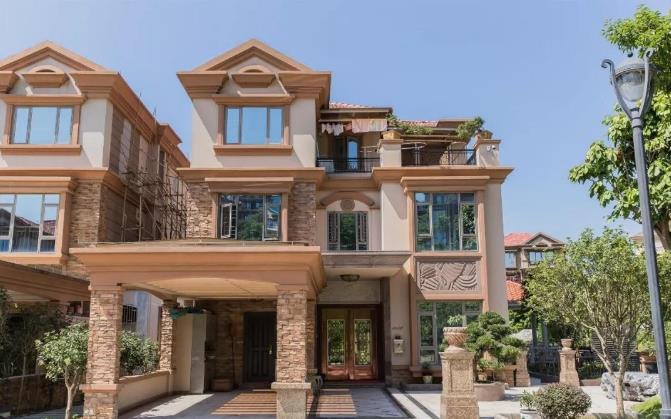 外墻翻新，我選擇的是水包水，色彩逼真酷似大理石的效果